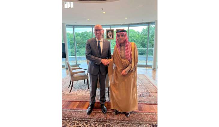 وزير الدولة للشؤون الخارجية يلتقي وزير الدولة في وزارة التعاون الاقتصادي والتنمية الألمانية
