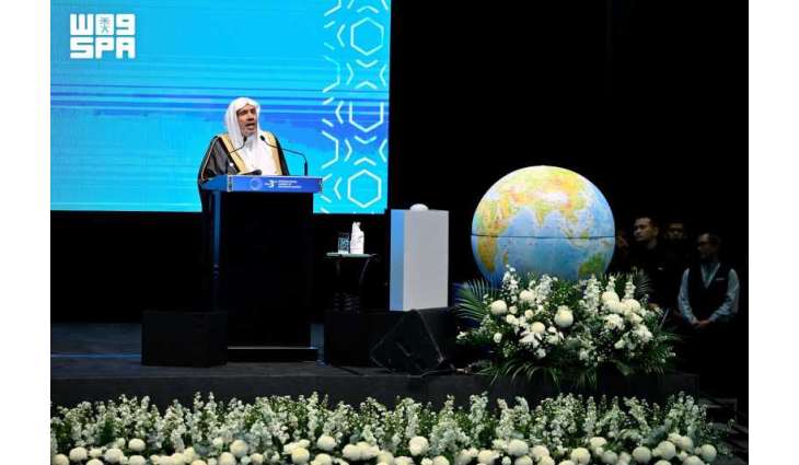 العيسى يؤكد أهمية تمكين الشباب لمواجهة التحديات الأخلاقية للتقنية الحديثة خلال قمة القيادات الدينية في كوالالمبور
