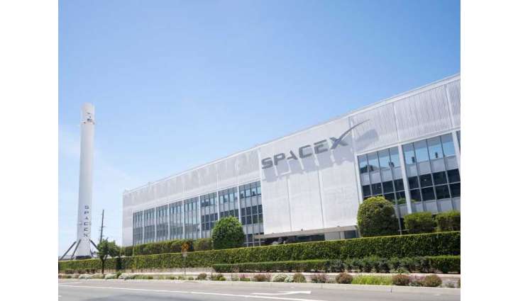 SpaceX launches new batch of satellites