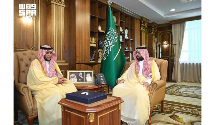 أمير جازان يتسلّم التقرير السنوي لفرع بنك التنمية بالمنطقة لعام 2025