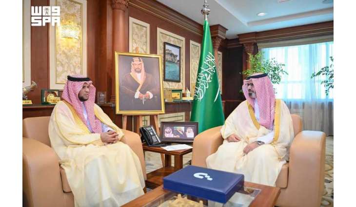 نائب أمير منطقة جازان يتسلم التقرير السنوي لفرع بنك التنمية بالمنطقة لعام 2025