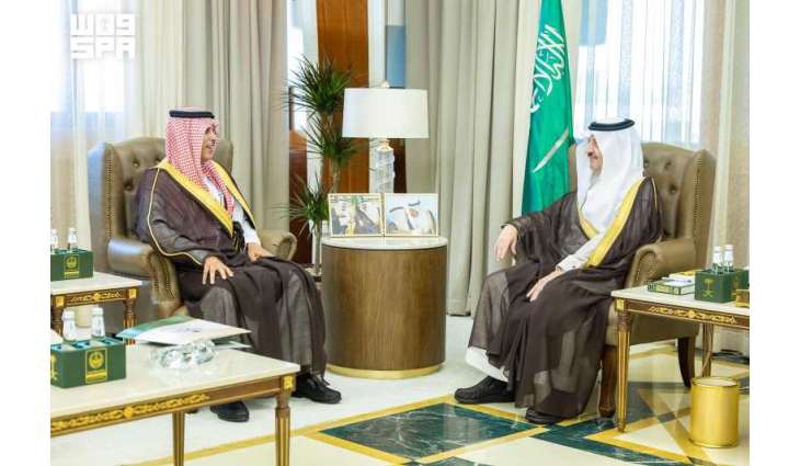 أمير الشرقية يستقبل المدير العام لفرع وزارة الخارجية في المنطقة