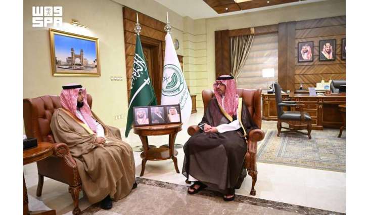 محافظ جدة يستقبل المدير التنفيذي لفرع 