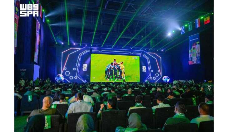 جماهير الأخضر تملأ مسرح أرينا في جدة لمتابعة الظهور الأول بكأس العالم