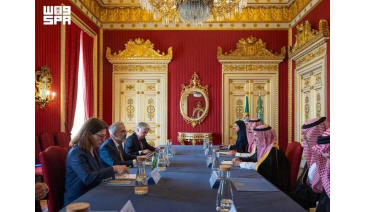 سمو وزير الخارجية يلتقي وزير خارجية البرتغال ويعقدان جلسة مباحثات رسمية