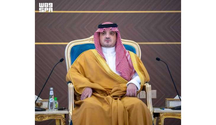 الأمير عبدالعزيز بن سعود يلتقي أهالي منطقة الباحة وينقل لهم تحيات القيادة