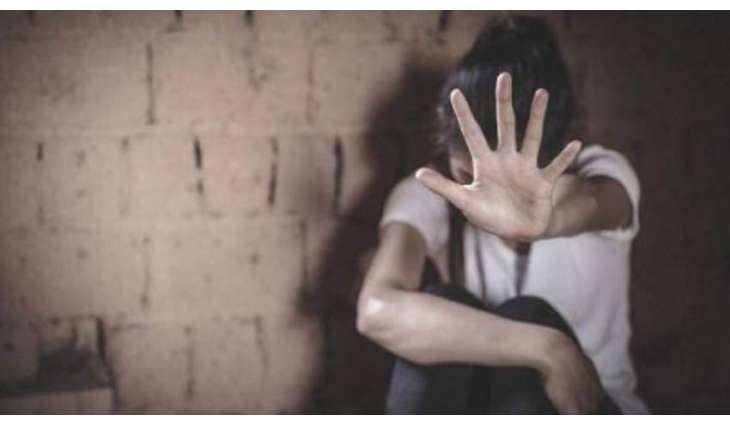 فتاة تتعرض للاغتصاب تحت حائط الجامع الکبیر في تونس
