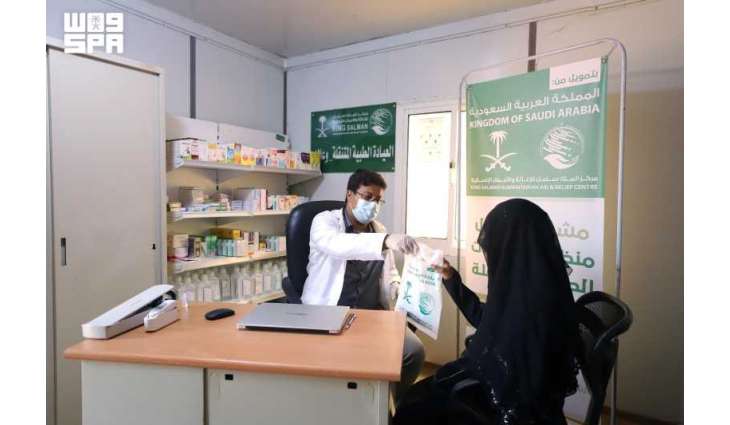 العيادة الطبية المتنقلة لمركز الملك سلمان للإغاثة في مخيم وعلان بحجة تقدم خدماتها لـ(80) مستفيدًا خلال أسبوع
