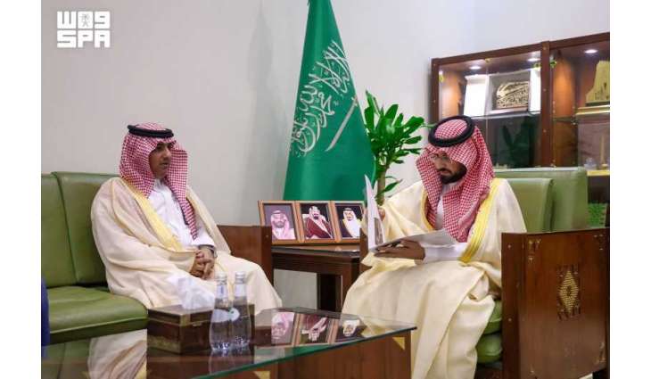 محافظ الخرج يطّلع على تقرير أعمال مكتب فرع وزارة الرياضة بالمحافظة