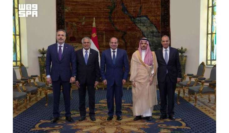 الرئيس المصري يستقبل سمو وزير الخارجية ووزراء خارجية المجموعة الرباعية