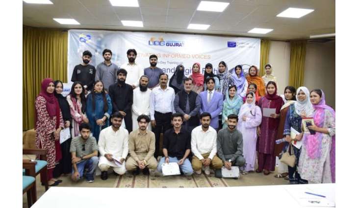 UoG students learn to fight fake news