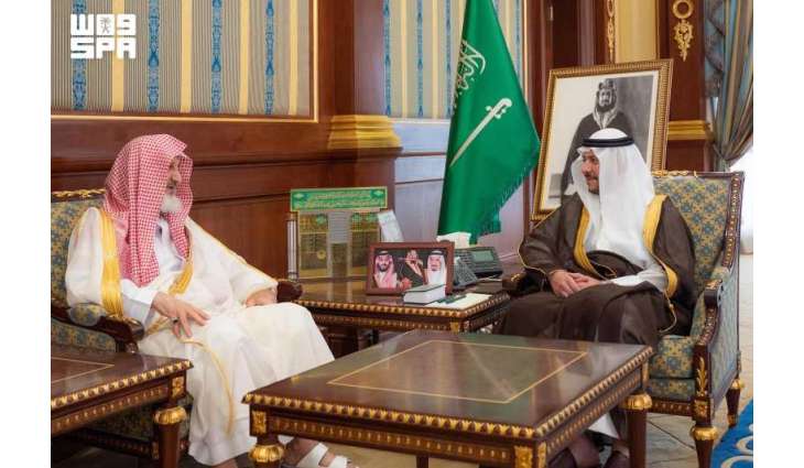 نائب أمير المدينة المنورة يطّلع على أعمال وبرامج 