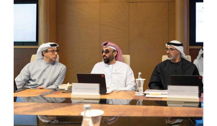 Tahnoon bin Zayed chairs Investment Affairs Council meeting
