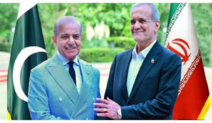 الرئیس الایراني مسعود بزشیکیان سیزور باکستان في زیارة رسمیة