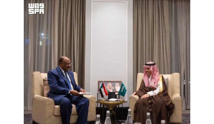 سمو وزير الخارجية يلتقي وزير خارجية السودان