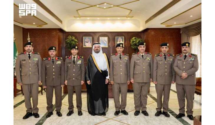 نائب أمير منطقة مكة المكرمة يقلّد عددًا من القيادات الأمنية رتبهم الجديدة