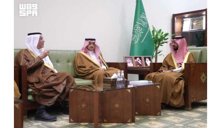 محافظ الخرج يستقبل رئيس وأعضاء اللجنة الوطنية للخدمات السياحية باتحاد الغرف السعودية