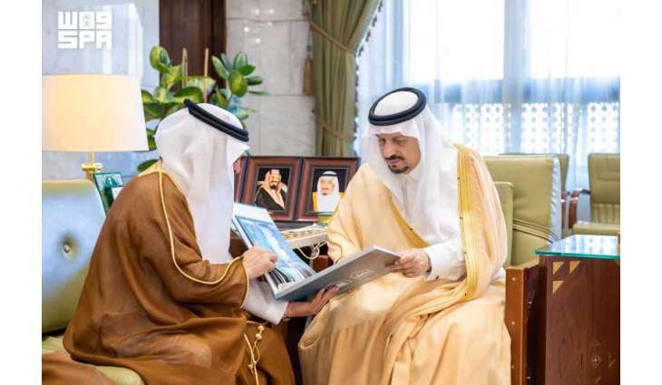 أمير منطقة الرياض يستقبل رئيس جامعة الإمام محمد بن سعود الإسلامية