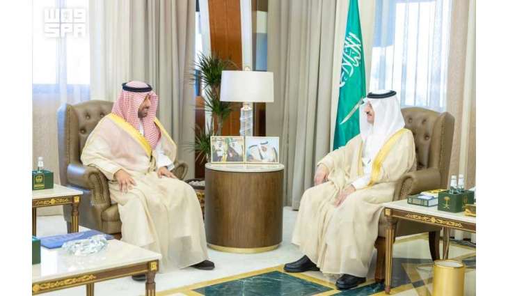 أمير المنطقة الشرقية يستقبل رئيس غرفة الشرقية