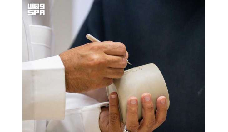 Qassim's Pottery Engraving Heritage Blends Traditional Symbols with Modern Artistry
