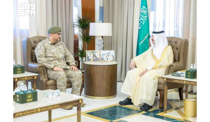 أمير الشرقية يستقبل مدير التجمع الصحي العسكري بالمنطقة بمناسبة تكليفه