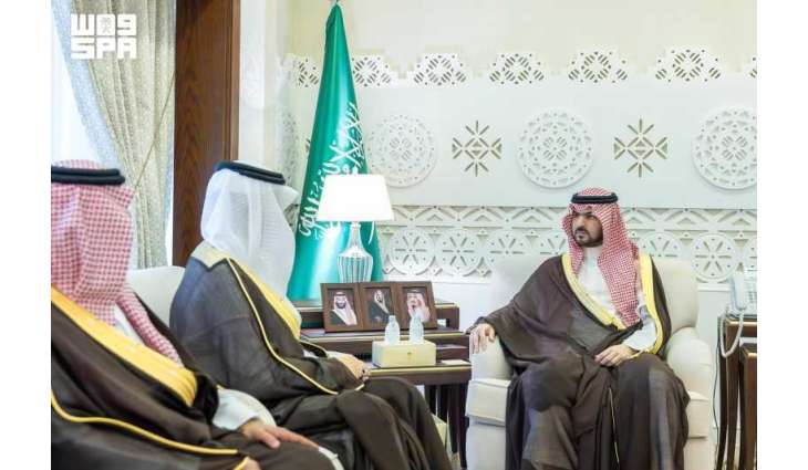 نائب أمير الشرقية يطّلع على جهود فرع وزارة الموارد البشرية والتنمية الاجتماعية بالمنطقة