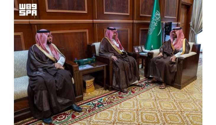 نائب أمير حائل يستقبل رئيس مجلس إدارة جمعية حائل للإسكان الخيري بالمنطقة