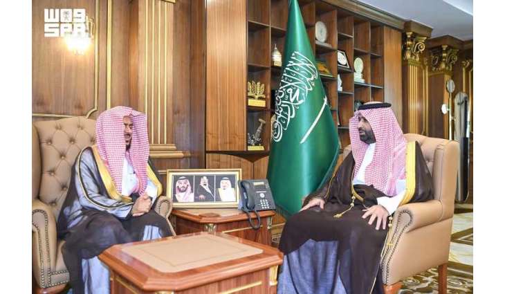 أمير منطقة جازان يستقبل عضو المحكمة العليا رئيس محكمة الاستئناف بجازان سابقًا