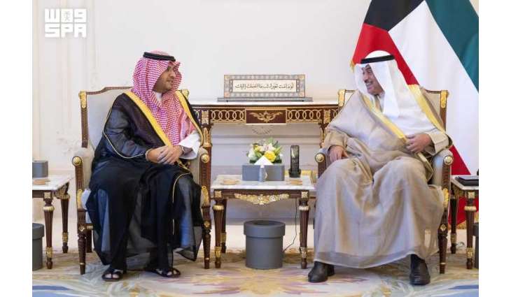 Kuwaiti Crown Prince Receives Prince Turki bin Mohammed bin Fahd