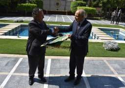 Nabil Fahmy assumes duties as Arab League Secretary-General