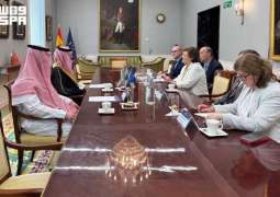 العنقري يلتقي رئيسة محكمة الحسابات في إسبانيا