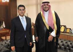 السفير الدوسري يلتقي وزير الإعلام اللبناني