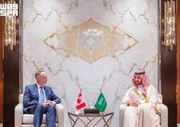 سمو وزير الدفاع يلتقي وزير الدفاع الوطني الكندي