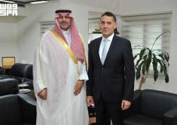 السفير الدوسري يلتقي رئيس شعبة المعلومات في قوى الأمن الداخلي