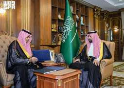 أمير جازان يطّلع على المراحل النهائية لمطار جازان الدولي الجديد ويتسلّم التقرير السنوي للمطار الحالي
