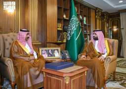 أمير جازان يستقبل مدير فرع صندوق تنمية الموارد البشرية 