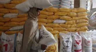 Flour prices surge in Peshawar as 20kg bag crosses Rs2,900