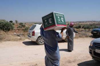 KSrelief Distributes 1,464 Food Baskets in Syria’s Homs Governorate
