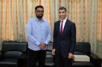 Guyanese President receives Al Zeyoudi, affirms commitment to expanding UAE economic partnership