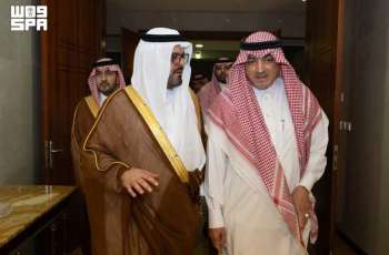 نائب أمير منطقة مكة المكرمة يقدم التعازي لأسرة الصيرفي