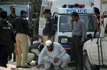 Doctor killed during bank robbery in Karachi, gunmen escape with Rs2.5m