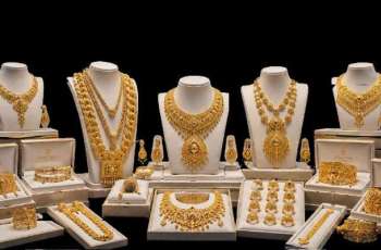Gold price surges by Rs2,400 per tola in Pakistan