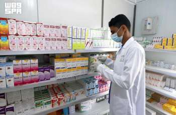 العيادات الطبية المتنقلة لمركز الملك سلمان للإغاثة في عبس تقدم خدماتها العلاجية لـ(869) مستفيدًا خلال شهر يونيو الماضي