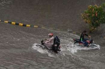 Heavy monsoon rains inundate Lahore, disrupt life across Punjab