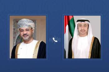 Abdullah bin Zayed, Omani FM discuss regional developments by phone