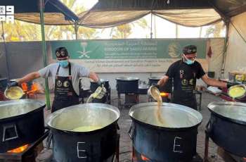 KSrelief Distributes 25,000 Hot Meals in Gaza Strip