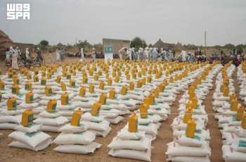 KSrelief Distributes 500 Food Baskets in Chad