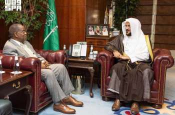 Islamic Affairs Minister Receives Sierra Leone's Ambassador to Saudi Arabia