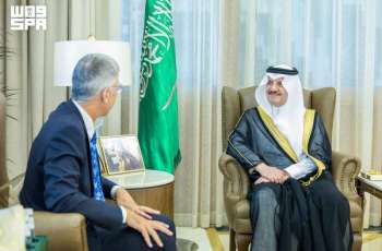 أمير المنطقة الشرقية يستقبل سفير جمهورية قبرص لدى المملكة