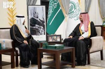 الأمير فواز بن سلطان يطّلع على مشاريع هيئة التراث بالطائف